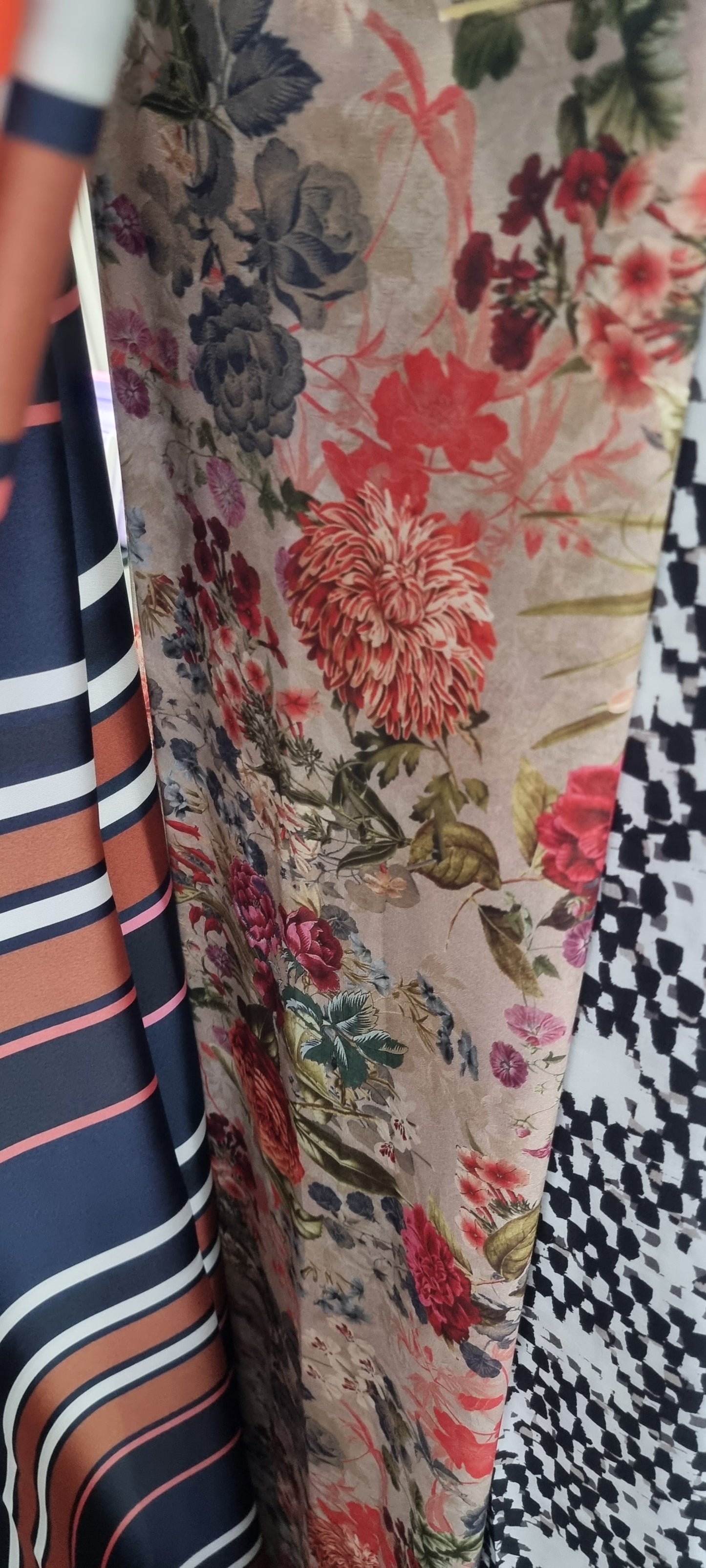 Mystery Stoffpaket – Farbwelt (Bekleidungsstoffe)